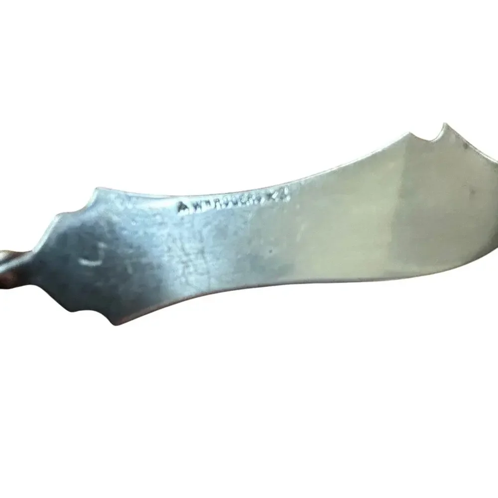 Silver twisted handle master butter knife Countess pattern antique 1880's IS